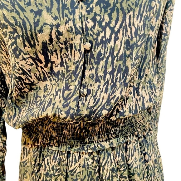 Rails Jasmine olive static printed v neck smocked waist mini tiered dress medium - Picture 10 of 16